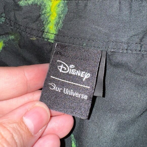 Disney Our Universe Shirt Men's L‎ Black Green The Nightmare Before Christma - Picture 13 of 13